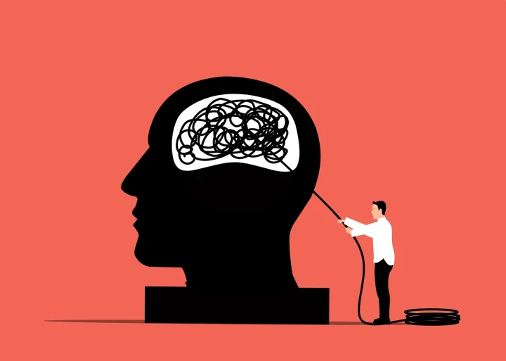 the difference between psychologists and psychiatrists